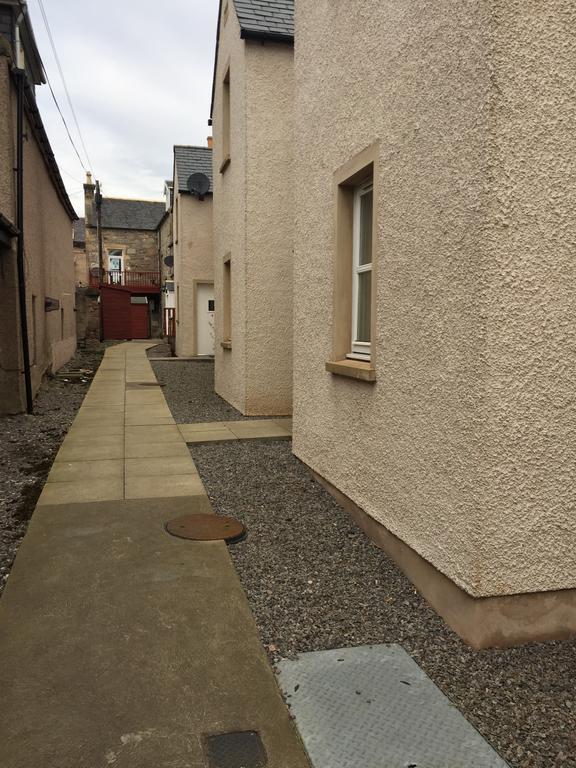6 Varis Apartments Forres Exterior photo